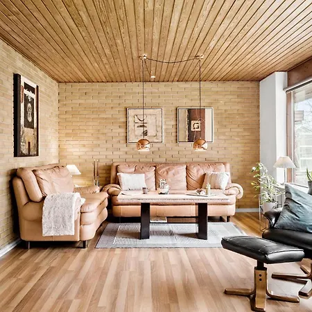 4 Bedroom Gorgeous In