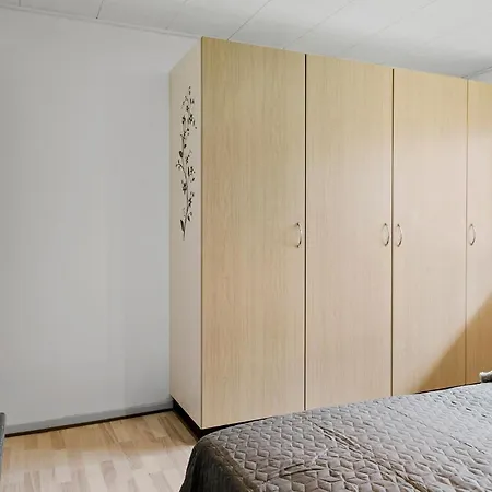 4 Bedroom Gorgeous In Vakantiehuis